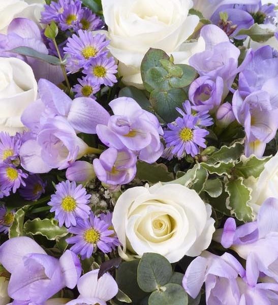 Scented Posy   Lilac and White