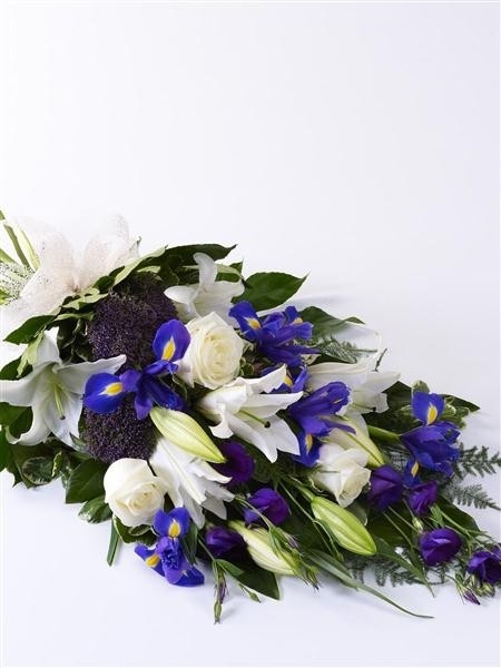 Classic Blue & White Sheaf