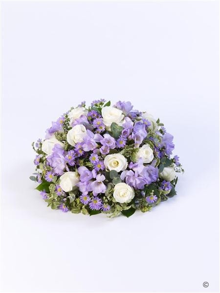 Scented Posy   Lilac and White